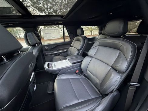 New 2025 Lincoln Navigator Reserve w/ Jet Appearance Package image 23