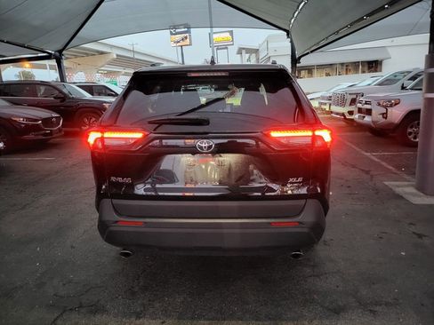 Used 2025 Toyota RAV4 XLE image 8
