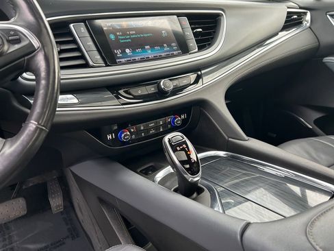 Used 2018 Buick Enclave Premium w/ Experience Buick Package image 21