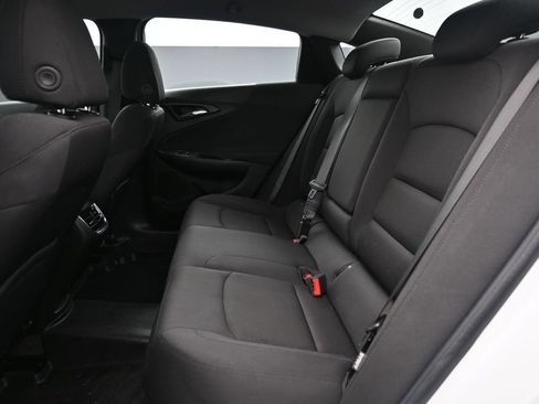 Used 2022 Chevrolet Malibu LT FWD image 12