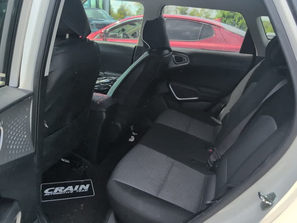 Used 2024 Kia Soul LX w/ Option Group 015 FWD image 7