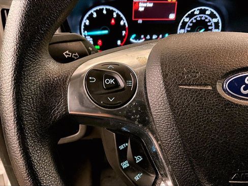 Used 2022 Ford Transit Connect XL image 17