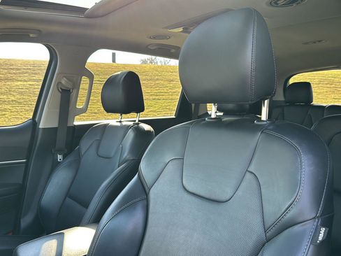 Used 2020 Kia Telluride S image 26