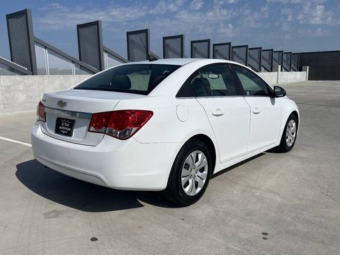 Used 2012 Chevrolet Cruze LS FWD image 7