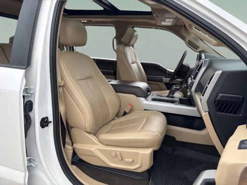 Used 2018 Ford F150 Lariat w/ Equipment Group 502A Luxury image 39