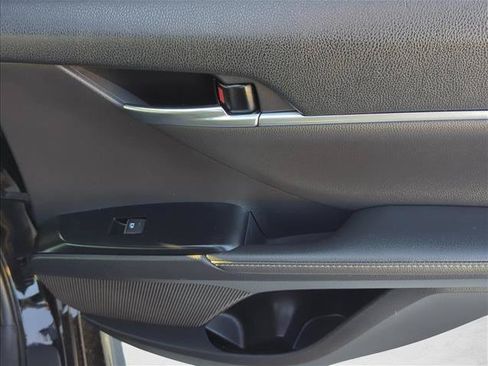 Used 2019 Toyota Camry XSE FWD image 25