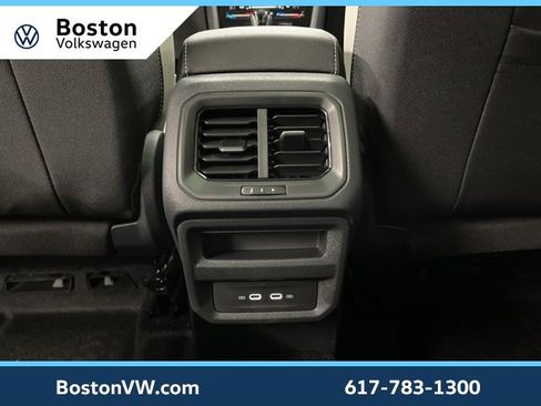 New 2026 Volkswagen Taos SE image 26