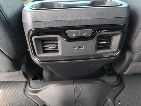 New 2026 GMC Sierra 3500 AT4 w/ AT4 Premium Plus Package AWD/4WD image 32