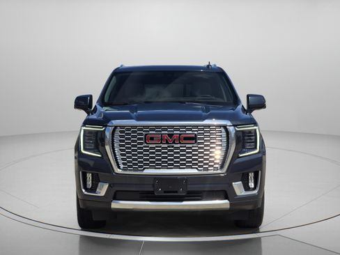 Used 2022 GMC Yukon Denali w/ Denali Premium Package AWD/4WD image 6