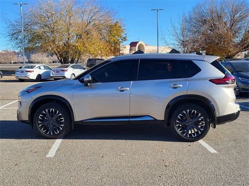 Certified 2025 Nissan Rogue Platinum w/ Platinum Premium Package image 7