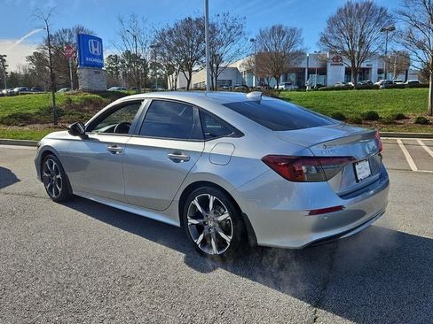 Used 2025 Honda Civic Sport Touring image 5