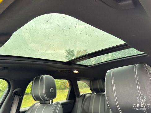 Used 2020 Land Rover Range Rover Velar R-Dynamic S image 25