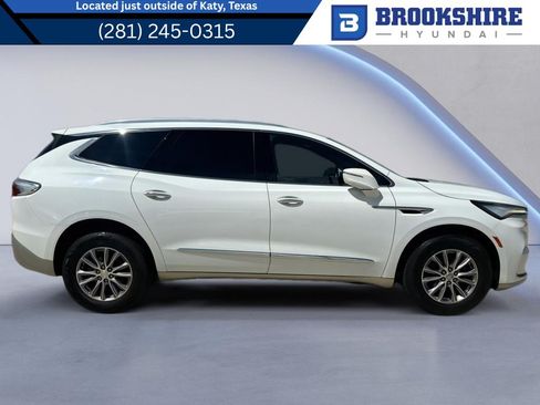 Used 2023 Buick Enclave Essence FWD image 1