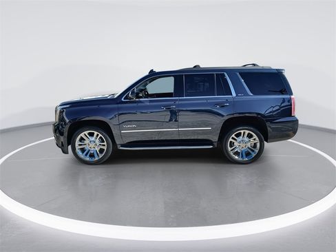 Used 2018 GMC Yukon SLT w/ Premium Edition image 5