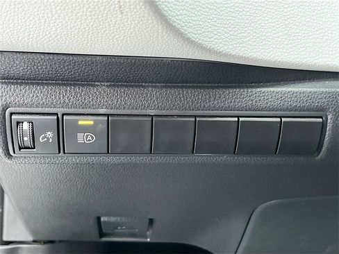 Used 2024 Toyota Corolla SE image 10