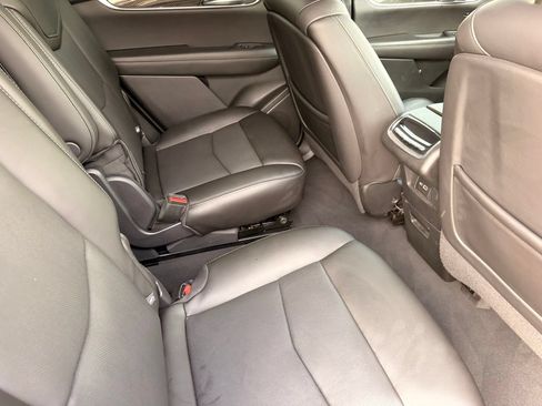Used 2021 Cadillac XT6 Sport w/ LPO, ONYX Package AWD/4WD image 14