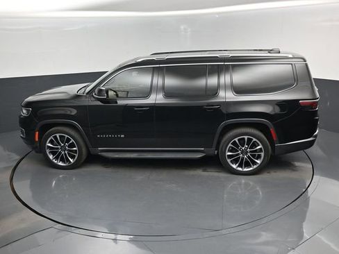 Used 2022 Jeep Wagoneer Series II w/ Premium Group I AWD/4WD image 14