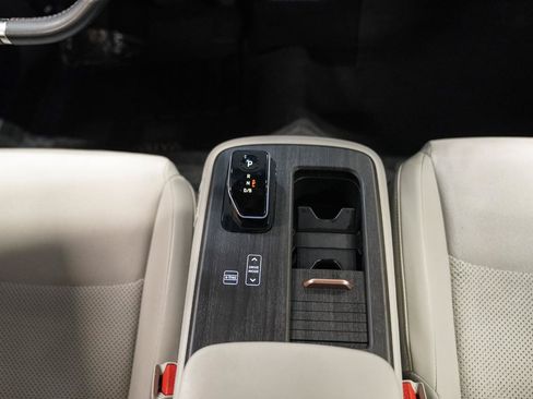 Used 2023 Nissan Ariya FWD image 36