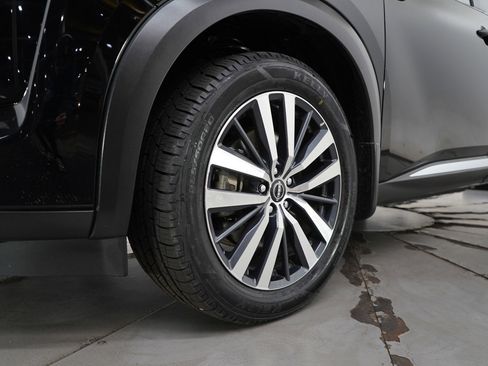 Used 2022 Nissan Pathfinder Platinum w/ Cargo Package image 26