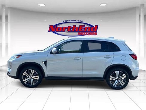 Used 2025 Mitsubishi Outlander Sport ES AWD/4WD image 4