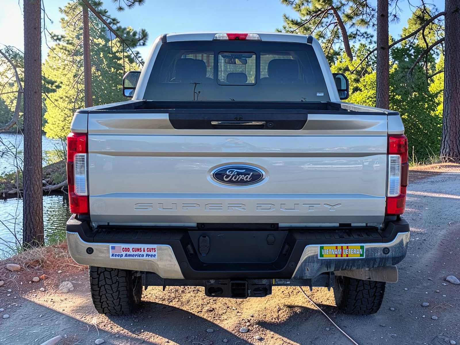 Used 2018 Ford F350 Lariat w/ Lariat Ultimate Package AWD/4WD image 4