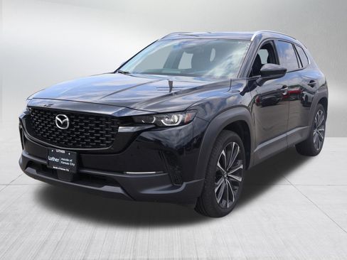 Used 2025 MAZDA CX-50 AWD 2.5 S w/ Premium Plus Pkg image 3