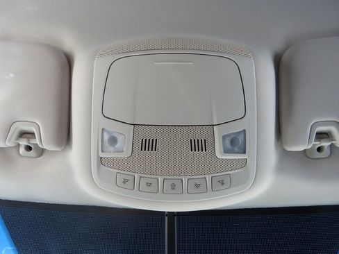 Used 2017 Ford Edge SEL image 24