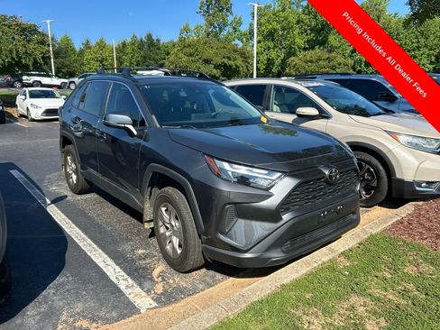 Used 2023 Toyota RAV4 XLE w/ Convenience Package FWD image 1