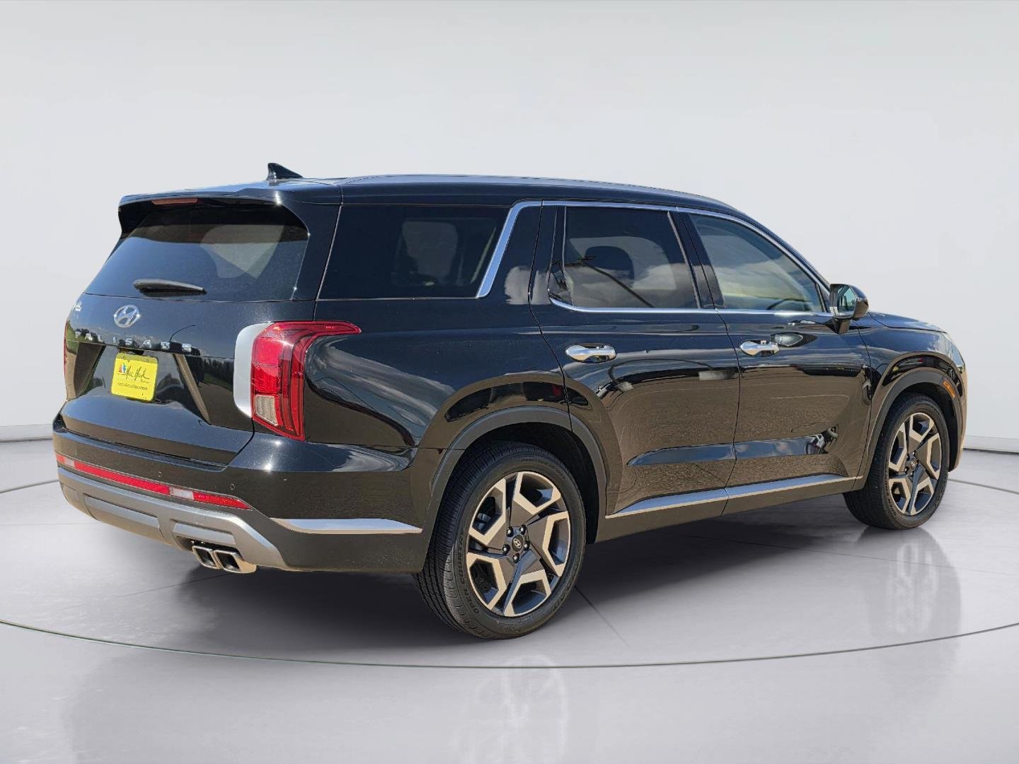 Used 2024 Hyundai Palisade SEL w/ Premium Package FWD image 5