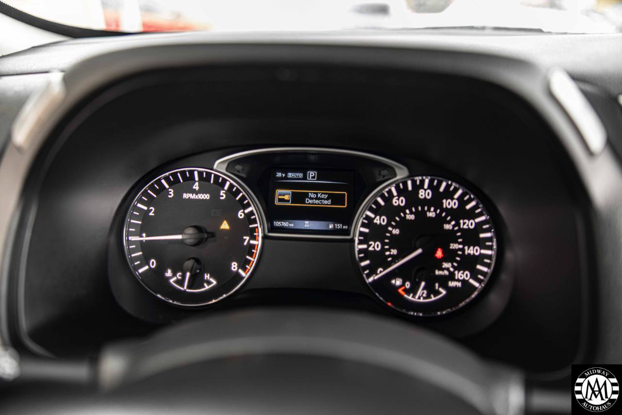 Used 2018 Nissan Pathfinder S AWD/4WD image 15
