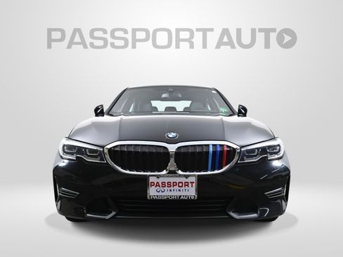 Used 2019 BMW 330i xDrive Sedan w/ Convenience Package image 2