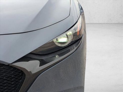 Used 2023 MAZDA MAZDA3 s image 9
