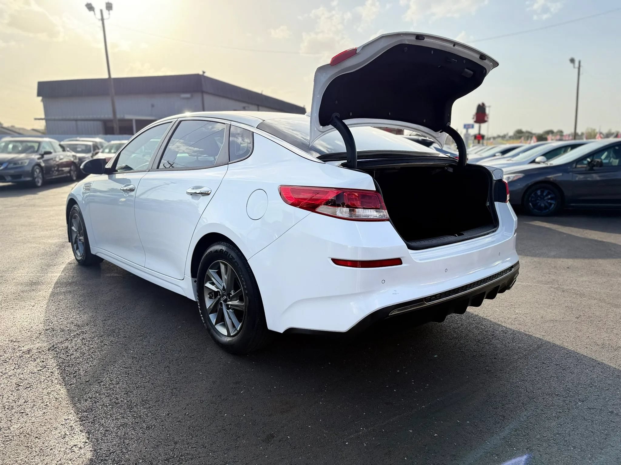 Used 2019 Kia Optima LX FWD image 36