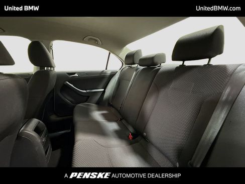 Used 2014 Volkswagen Jetta S image 10