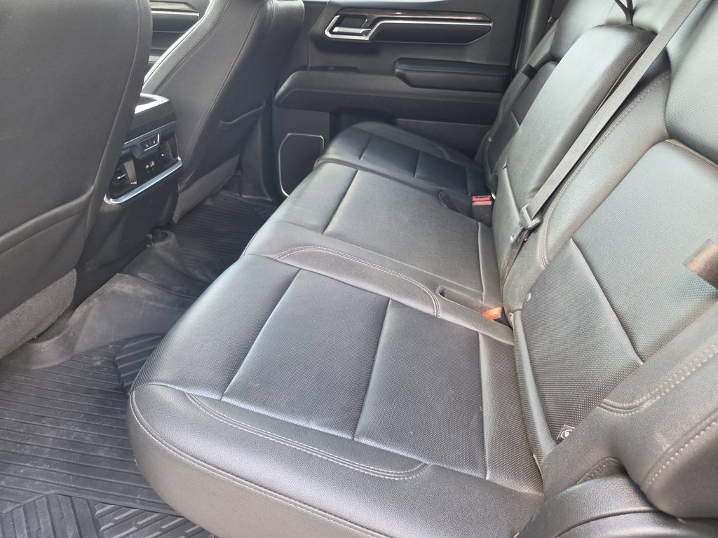 Used 2023 Chevrolet Silverado 1500 LTZ w/ LTZ Convenience Package II AWD/4WD image 24