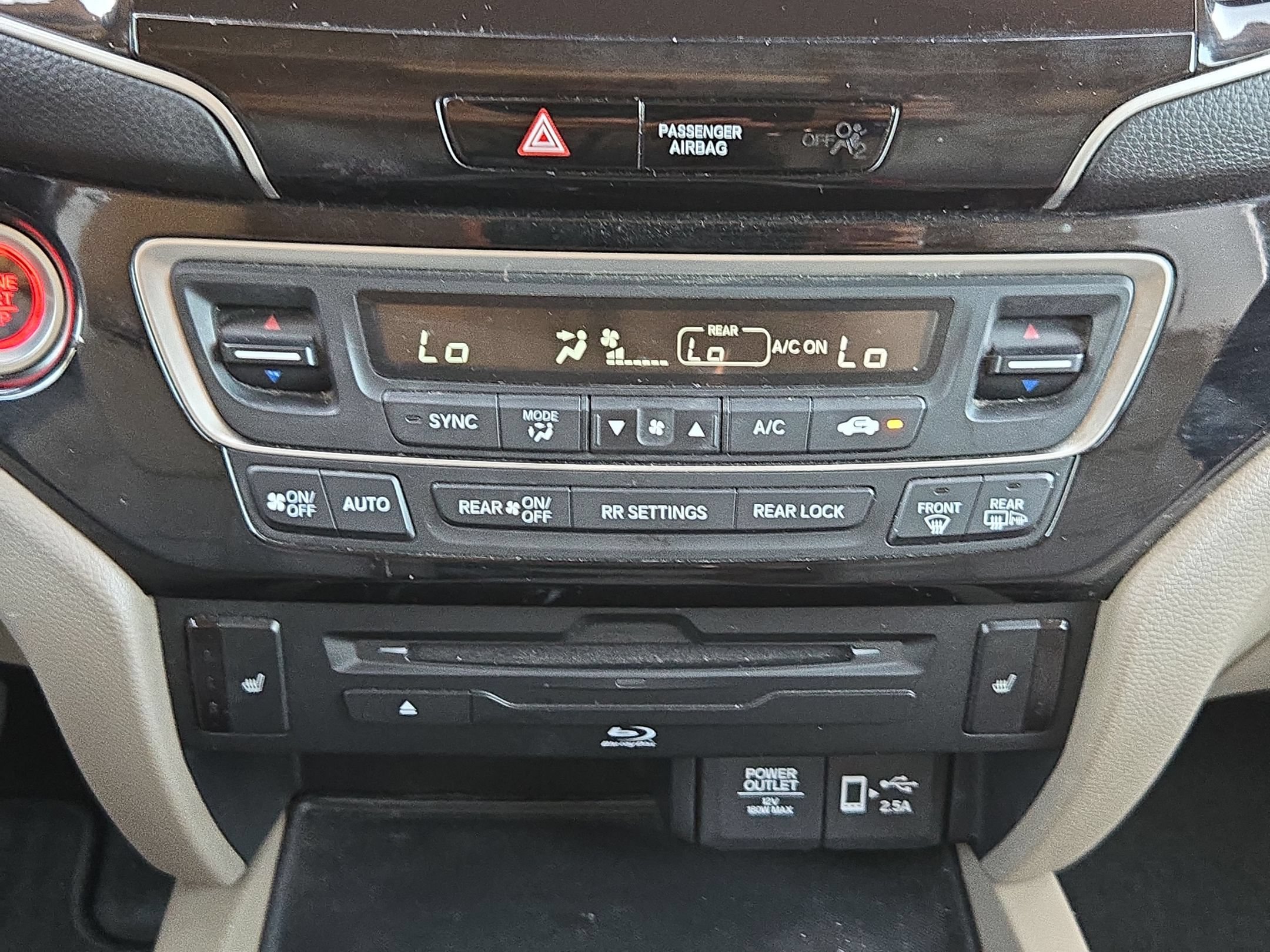 Used 2021 Honda Pilot Touring image 19