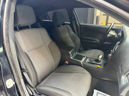 Used 2015 Dodge Charger SXT RWD image 26