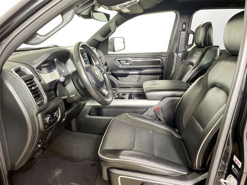 Used 2024 RAM 1500 Laramie image 11