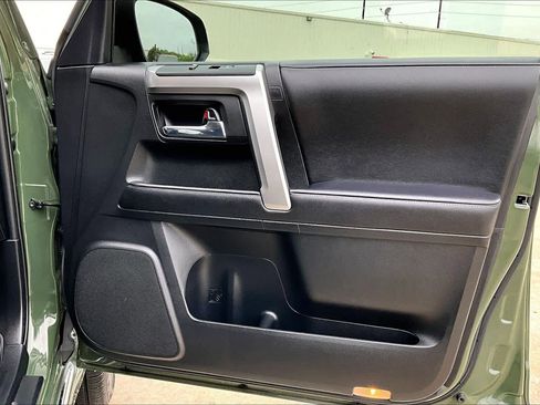 Used 2022 Toyota 4Runner Limited image 21