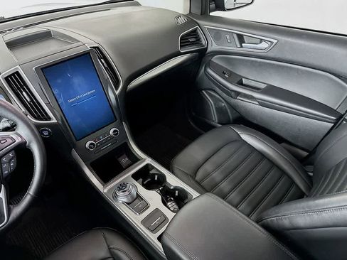 Certified 2022 Ford Edge SEL w/ Convenience Package image 11