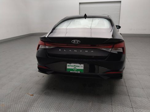 Used 2022 Hyundai Elantra SEL w/ Cargo Package FWD image 7