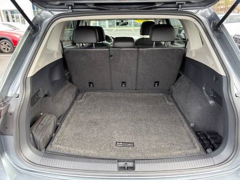 Used 2021 Volkswagen Tiguan SE w/ Panoramic Sunroof Package AWD/4WD image 21