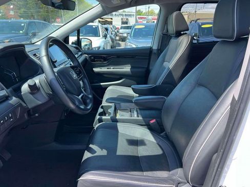 Used 2023 Honda Odyssey Elite image 17