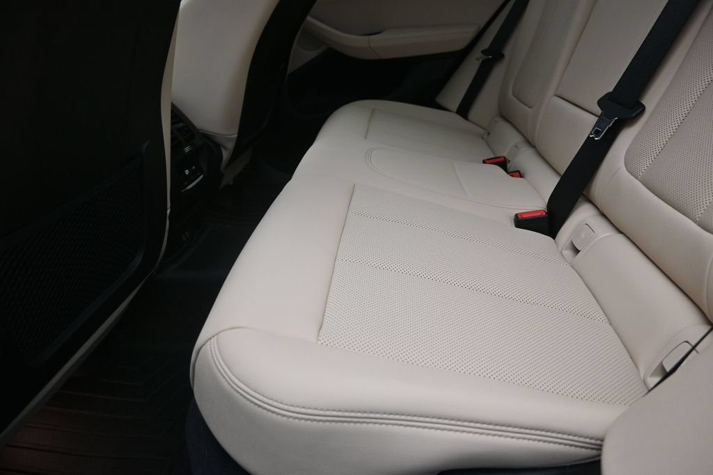 Certified 2024 BMW X3 sDrive30i w/ Convenience Package w/ZPA RWD image 16
