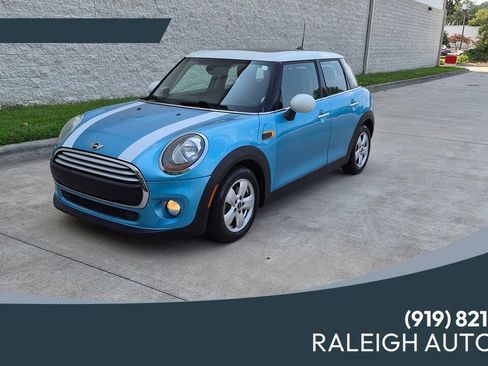 Used 2015 MINI Cooper 4-Door Hardtop FWD image 1