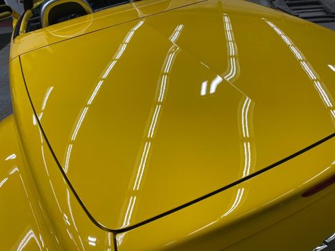 Used 2004 Chevrolet SSR w/ Preferred Equipment Group image 40