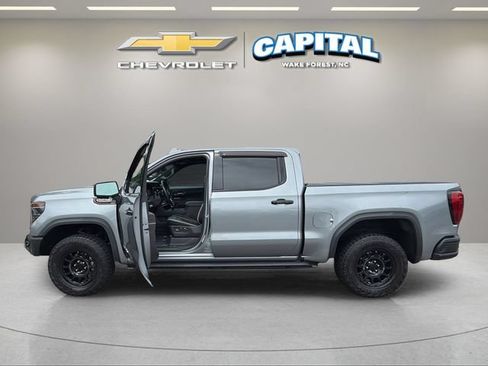 Used 2023 GMC Sierra 1500 AT4X w/ AT4X AEV Edition AWD/4WD image 9