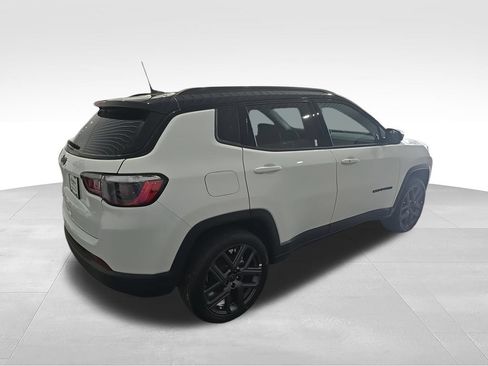 New 2026 Jeep Compass Limited AWD/4WD image 9