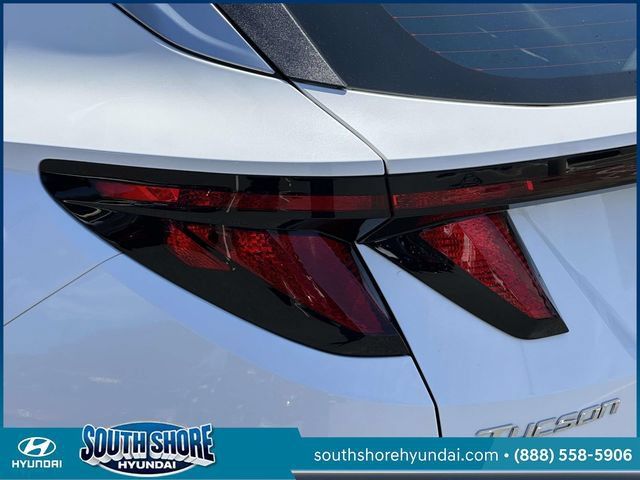 Certified 2024 Hyundai Tucson SE AWD/4WD image 12
