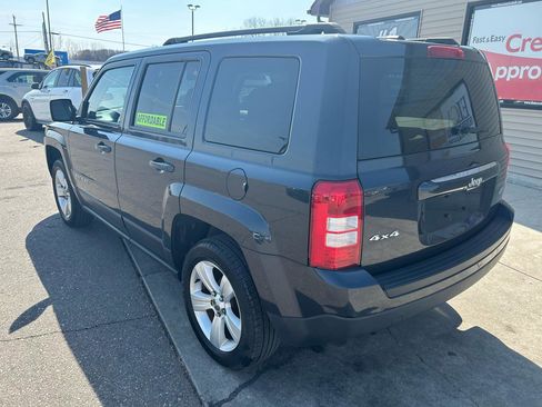 Used 2016 Jeep Patriot Latitude image 9